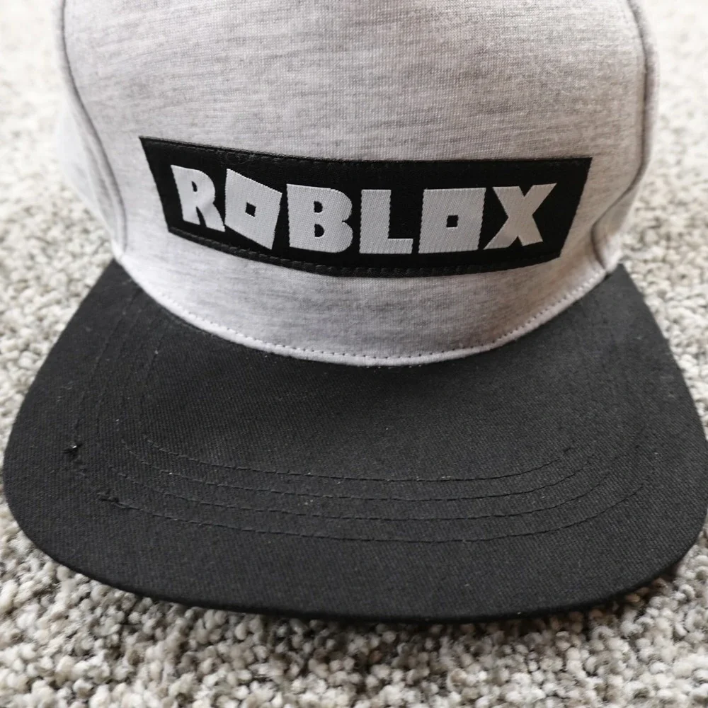 Roblox Hat Boys Gray OSFM Adjustable Snap Back Cap Game Gaming Gamer Youth Child